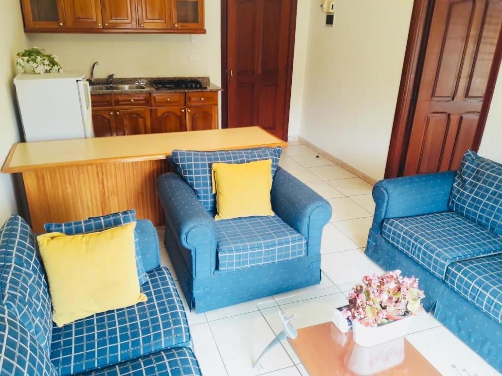 Dynasty Suite Aley Luaran gambar